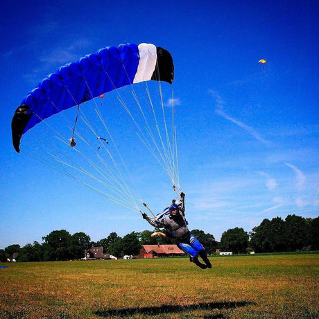 Icarus XFire - SkydiveShop.com